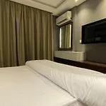 F5 Luxury Apartment - شقة فندقية فاخرة المهندسين
